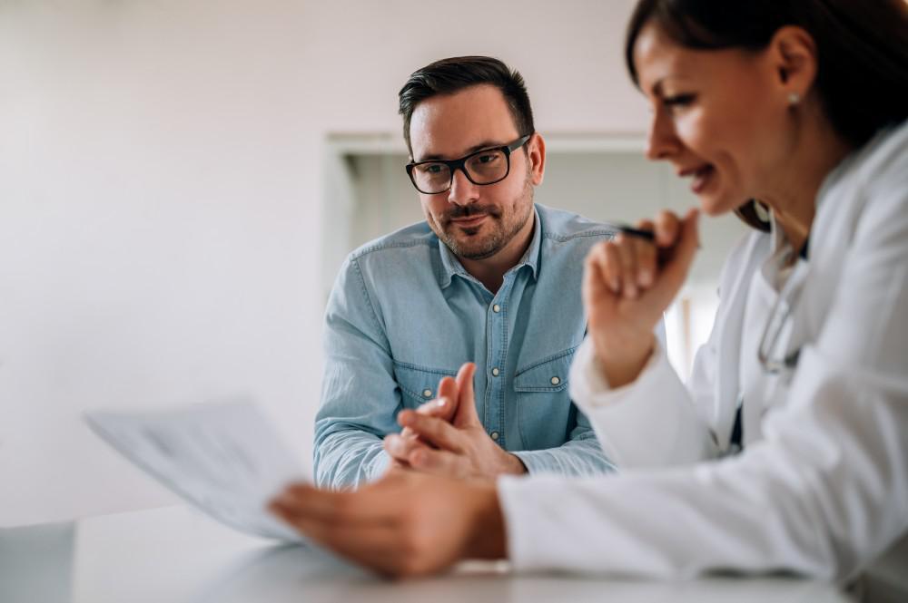 A clinical setting illustrating medication-assisted opioid treatment with Suboxone.